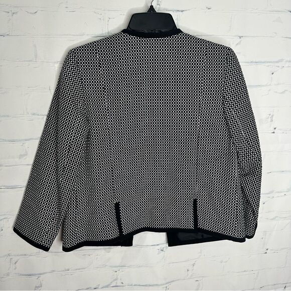 Talbots size‎ 4 petite jacket - Picture 2 of 4